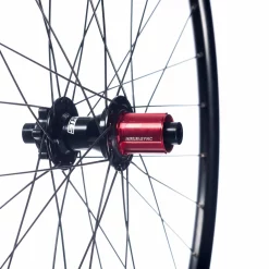 Stans Stan's NoTubes Grail S1 Hjulsæt 9 Stans Stan's NoTubes Grail S1 Hjulsæt -Miche Salg Stans NoTubes Grail S1 Hjulsaet 1673010226 02